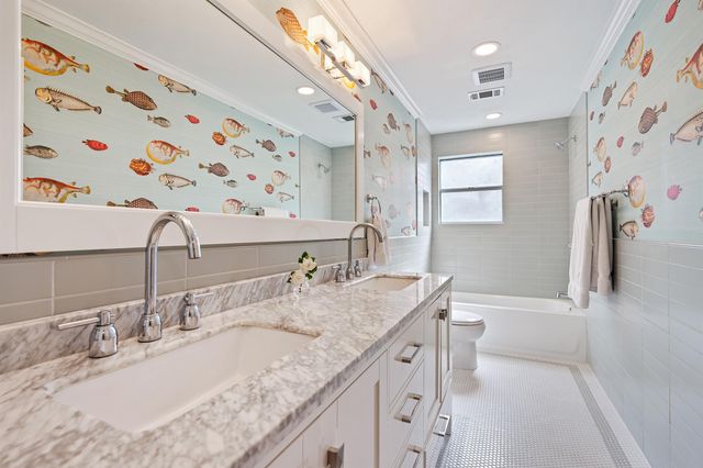 2206 Sul Ross Street, Houston, TX 77098