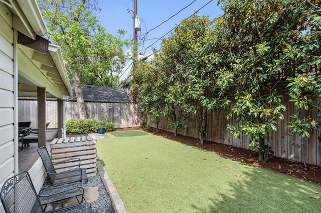 2206 Sul Ross Street, Houston, TX 77098