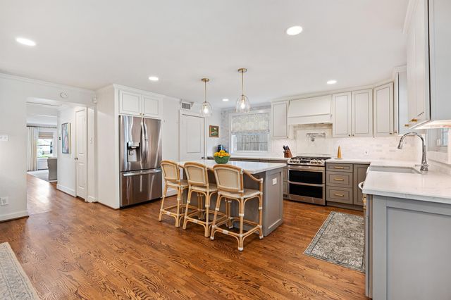 2206 Sul Ross Street, Houston, TX 77098