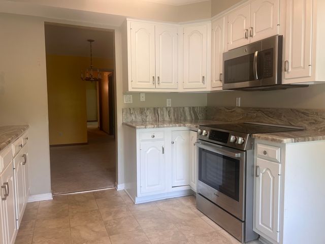 2608 186th Street 206, Lansing, IL 60438
