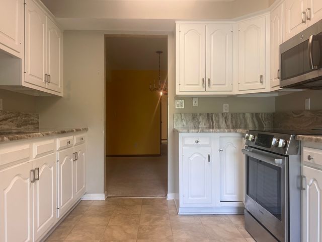 2608 186th Street 206, Lansing, IL 60438