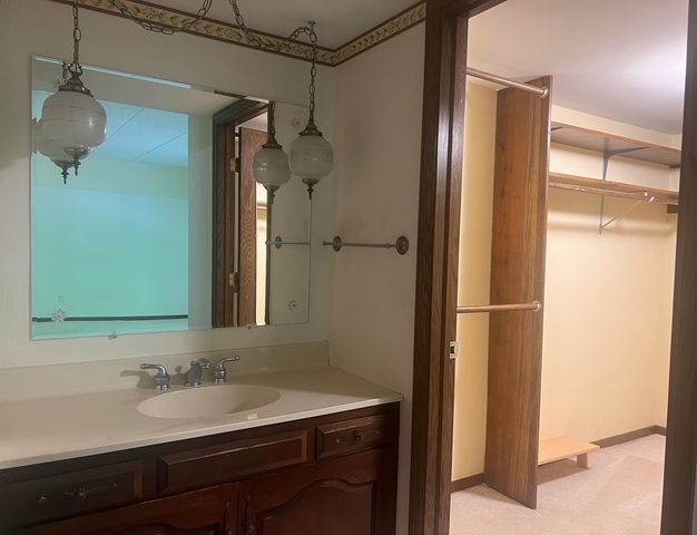 2608 186th Street 206, Lansing, IL 60438
