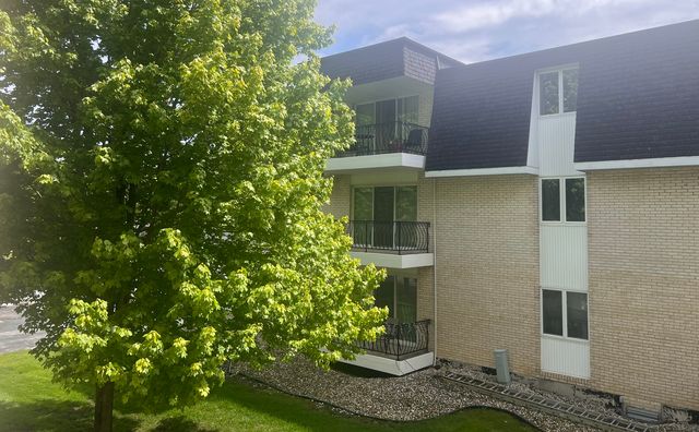 2608 186th Street 206, Lansing, IL 60438