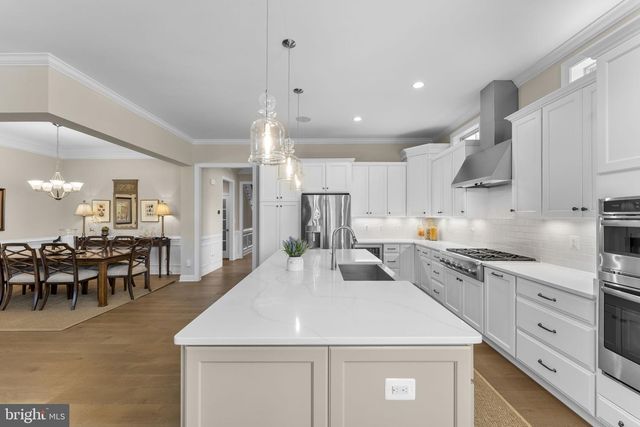 6165 CHANCELLORSVILLE DR, Gainesville, VA 20155