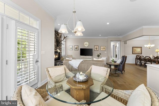 6165 CHANCELLORSVILLE DR, Gainesville, VA 20155