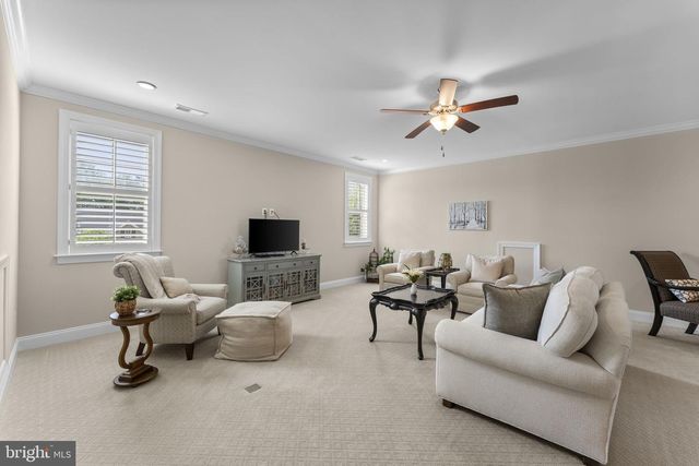 6165 CHANCELLORSVILLE DR, Gainesville, VA 20155