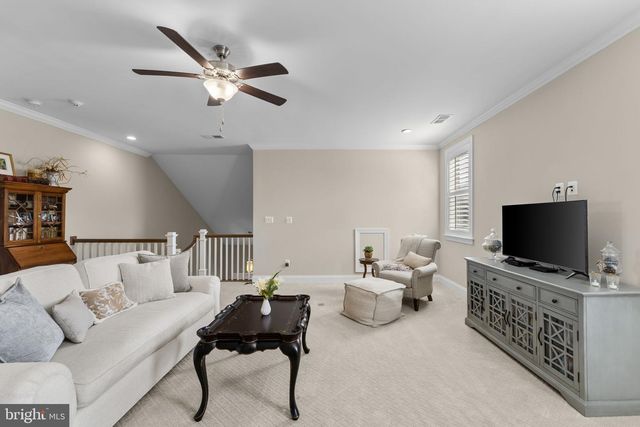 6165 CHANCELLORSVILLE DR, Gainesville, VA 20155