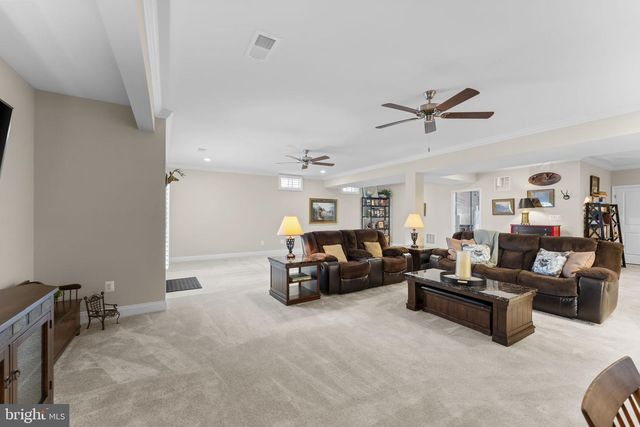 6165 CHANCELLORSVILLE DR, Gainesville, VA 20155