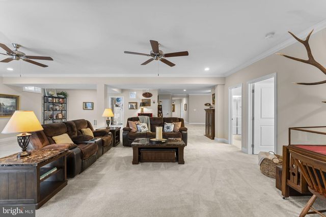 6165 CHANCELLORSVILLE DR, Gainesville, VA 20155