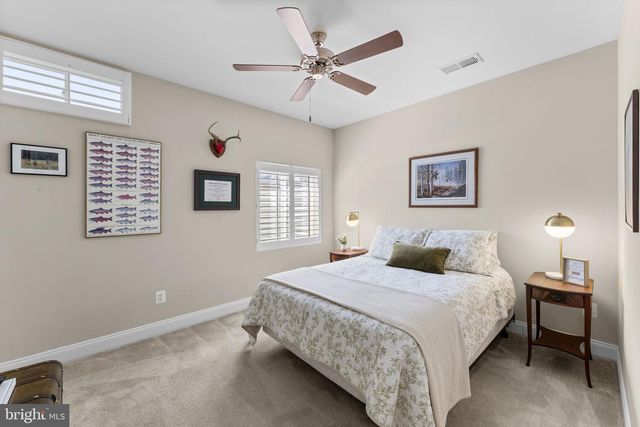 6165 CHANCELLORSVILLE DR, Gainesville, VA 20155
