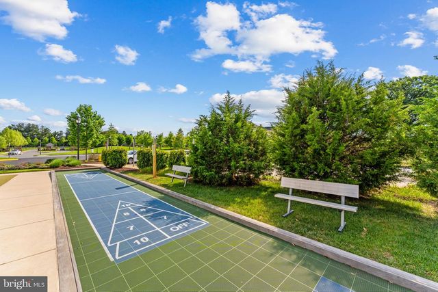 6165 CHANCELLORSVILLE DR, Gainesville, VA 20155