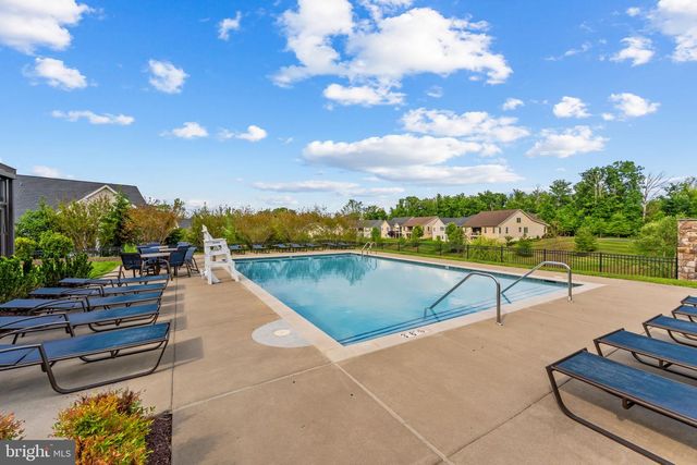 6165 CHANCELLORSVILLE DR, Gainesville, VA 20155