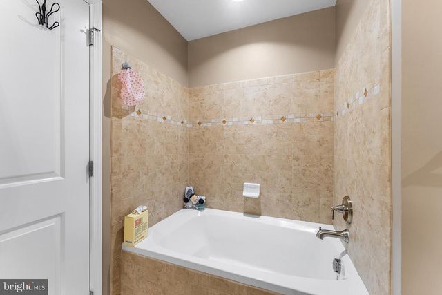 135 WINTERBERRY WAY, Deptford, NJ 08096