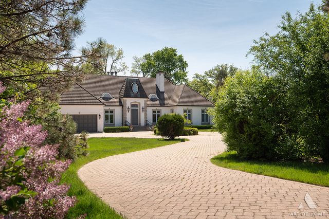 11361 W Plainfield Road, Indian Head Park, IL 60525
