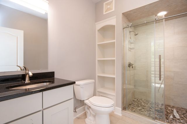 11361 W Plainfield Road, Indian Head Park, IL 60525