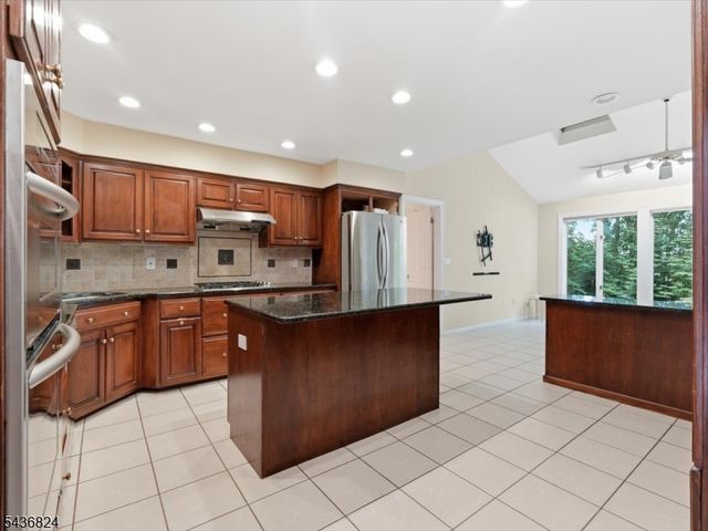 1079 Hoffman Rd, Bridgewater Twp., NJ 08807