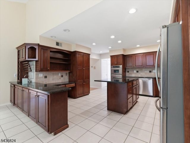 1079 Hoffman Rd, Bridgewater Twp., NJ 08807
