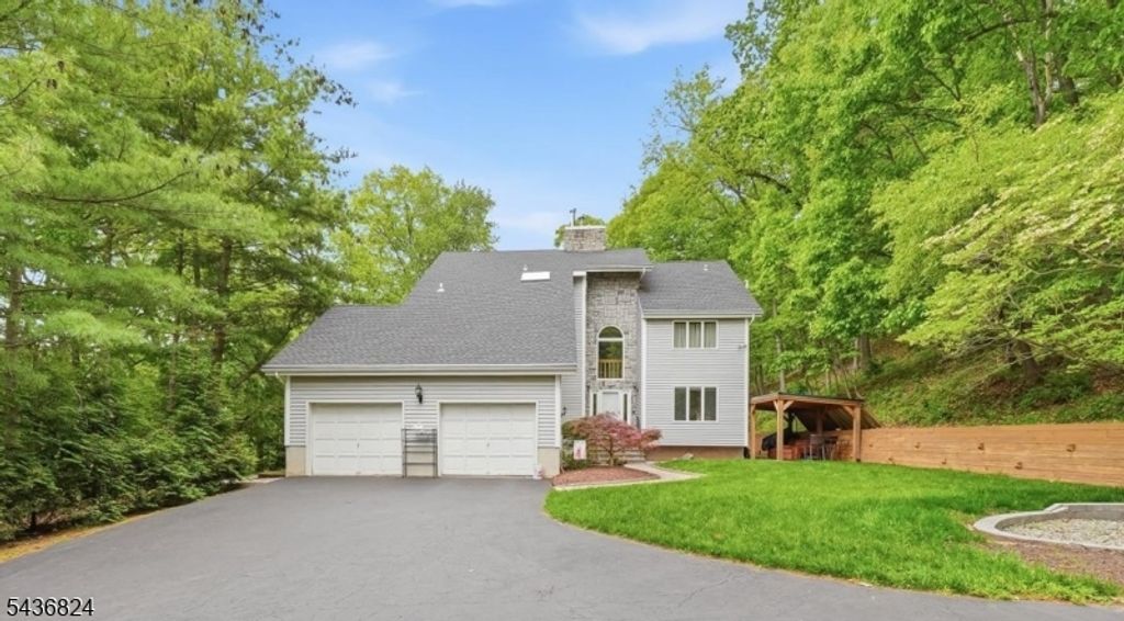 1079 Hoffman Rd, Bridgewater Twp., NJ 08807