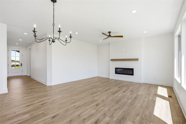 427 Walnut Drive, Huxley, IA 50124