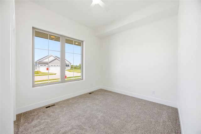 427 Walnut Drive, Huxley, IA 50124