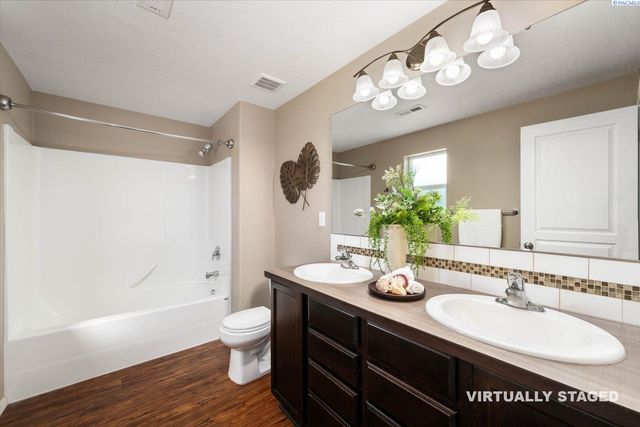 765 N Williams, Kennewick, WA 99336