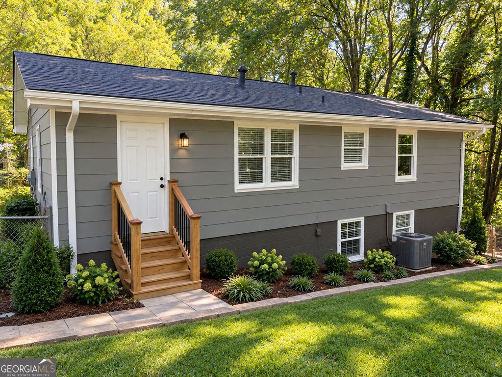 1724 E Mercer Drive, Griffin, GA 30223 — photo 2