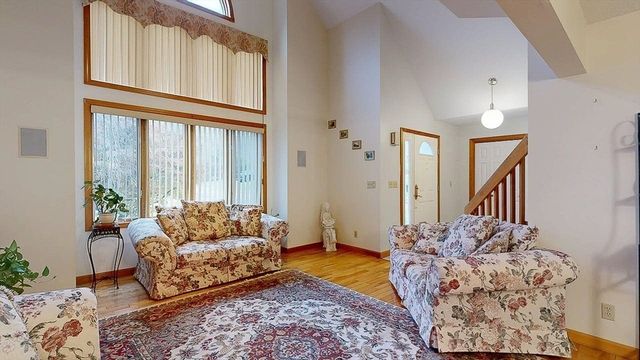 51 Sheffield Dr, Belchertown, MA 01007