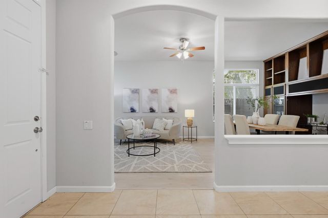 2945 Sierra Mills Ln, Sacramento, CA 95864