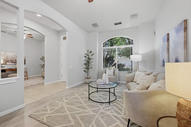 2945 Sierra Mills Ln, Sacramento, CA 95864