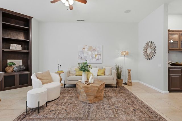 2945 Sierra Mills Ln, Sacramento, CA 95864