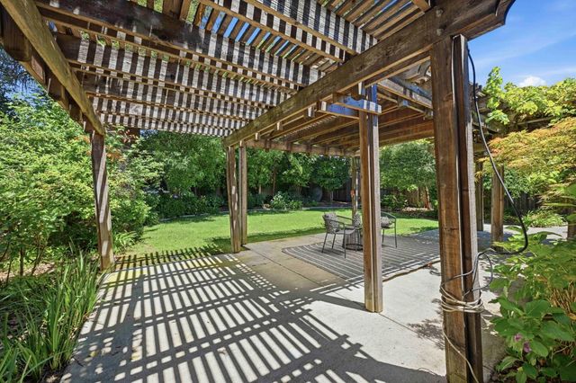 2945 Sierra Mills Ln, Sacramento, CA 95864