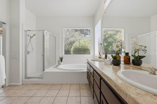 2945 Sierra Mills Ln, Sacramento, CA 95864
