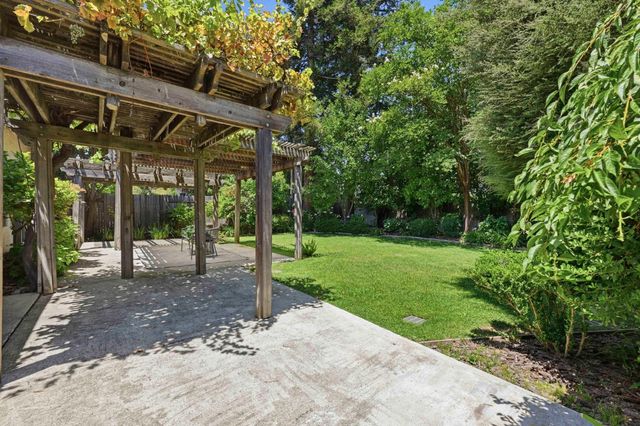 2945 Sierra Mills Ln, Sacramento, CA 95864