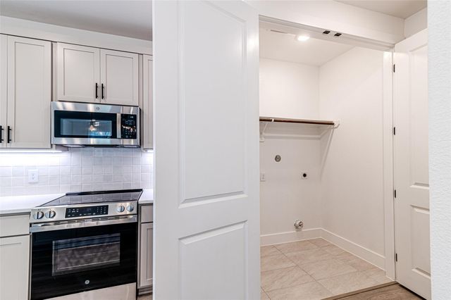 85 N Forest Drive, Huntsville, TX 77340