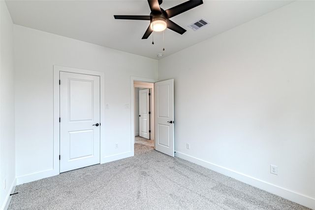 85 N Forest Drive, Huntsville, TX 77340