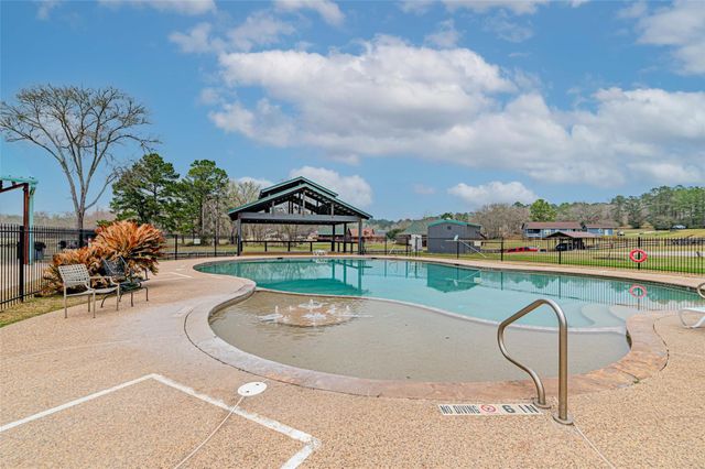 85 N Forest Drive, Huntsville, TX 77340