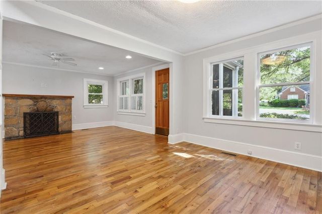 385 Sunset Drive, Athens, GA 30606