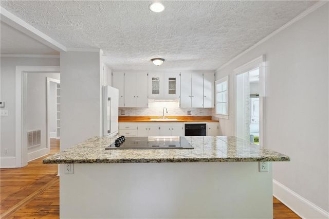 385 Sunset Drive, Athens, GA 30606