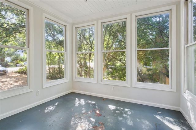 385 Sunset Drive, Athens, GA 30606