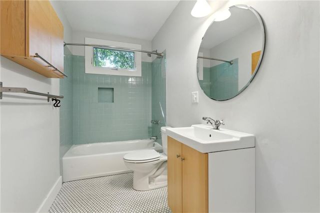 385 Sunset Drive, Athens, GA 30606