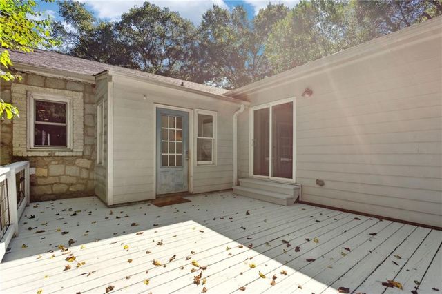 385 Sunset Drive, Athens, GA 30606