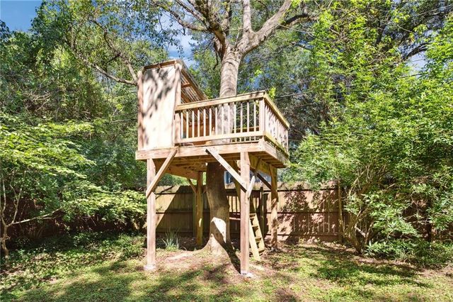 385 Sunset Drive, Athens, GA 30606