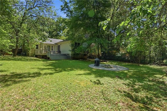 385 Sunset Drive, Athens, GA 30606