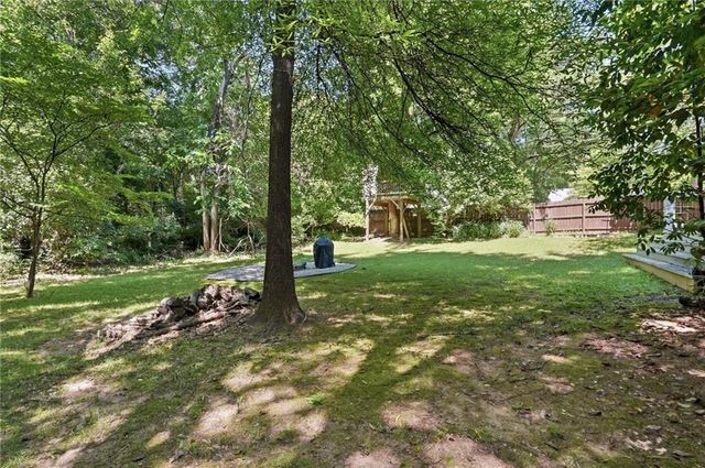 385 Sunset Drive, Athens, GA 30606