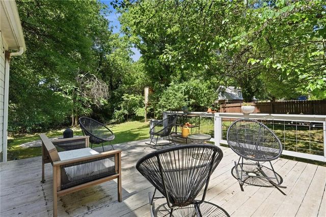 385 Sunset Drive, Athens, GA 30606