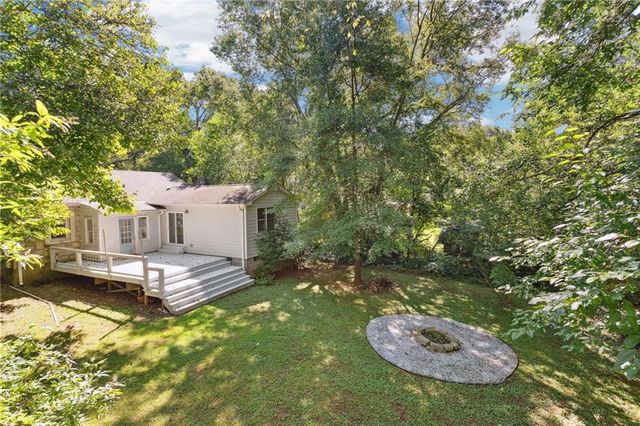 385 Sunset Drive, Athens, GA 30606