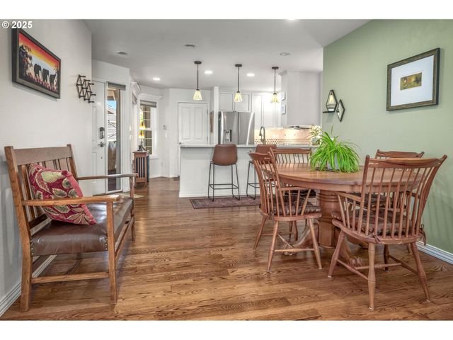 15335 Nw ABERDEEN Dr, Portland, OR 97229
