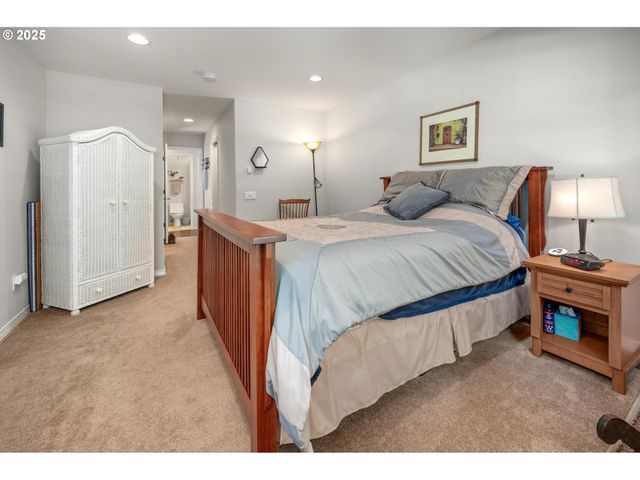 15335 Nw ABERDEEN Dr, Portland, OR 97229