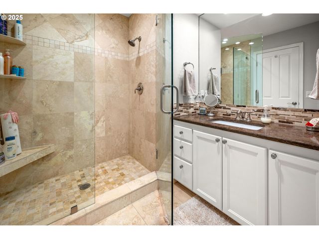 15335 Nw ABERDEEN Dr, Portland, OR 97229