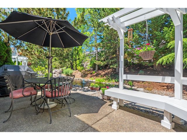 15335 Nw ABERDEEN Dr, Portland, OR 97229